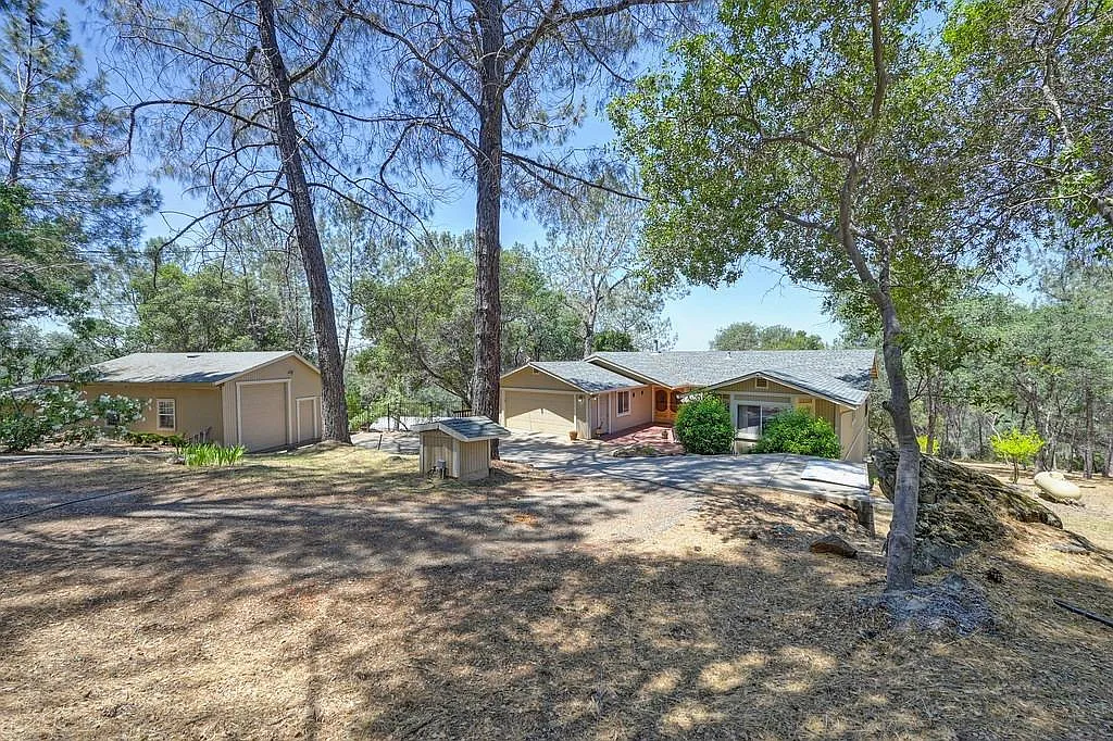 10774 Melody Rd photo 1