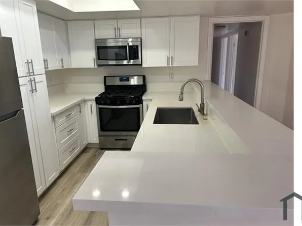 4760 Templeton St, Los Angeles, CA