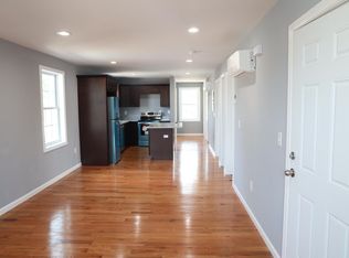 135 Mercy St #2, Providence, RI 02909