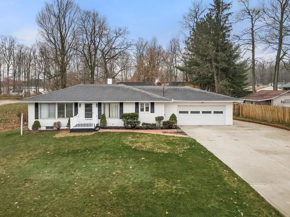 1382 Manner Dr, Mansfield, OH 44905