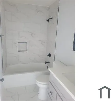 2 bed, 720 sqft, $2,700 — Photo 2