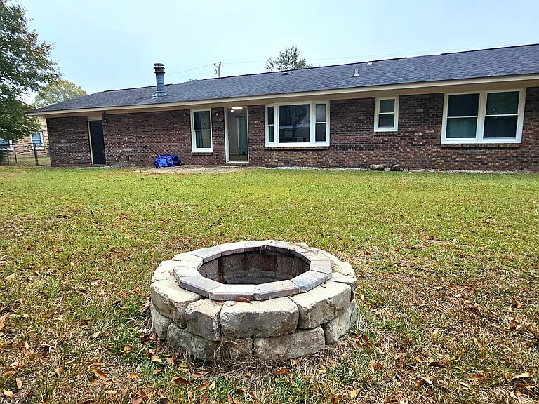 605 Melbourne Dr — Photo 33