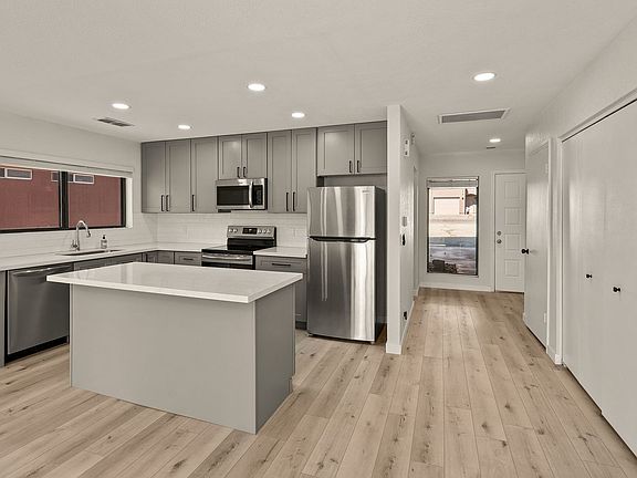 2nd image of 345 Fairway Oaks Dr #3