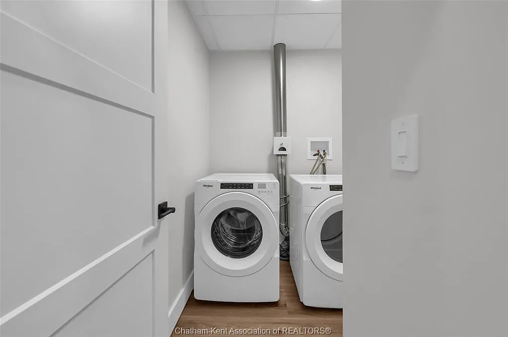 1 bed, 845 sqft, $2,000 — Photo 3