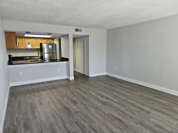 4114 W North B St APT A