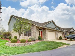 2001 Waterfall Ln, Vandalia, OH 45377