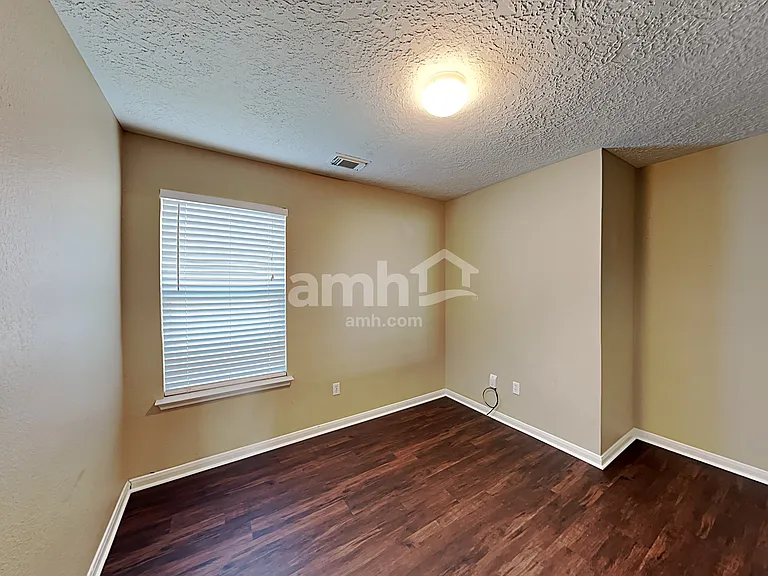29231 Legends Green Dr — Photo 7