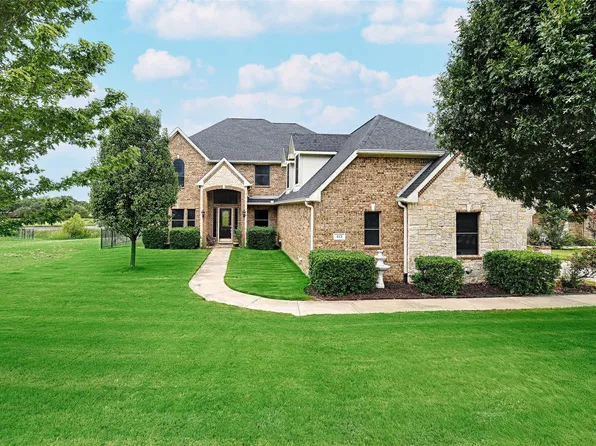 415 Breezeway Ct, Cedar Hill, TX 75104