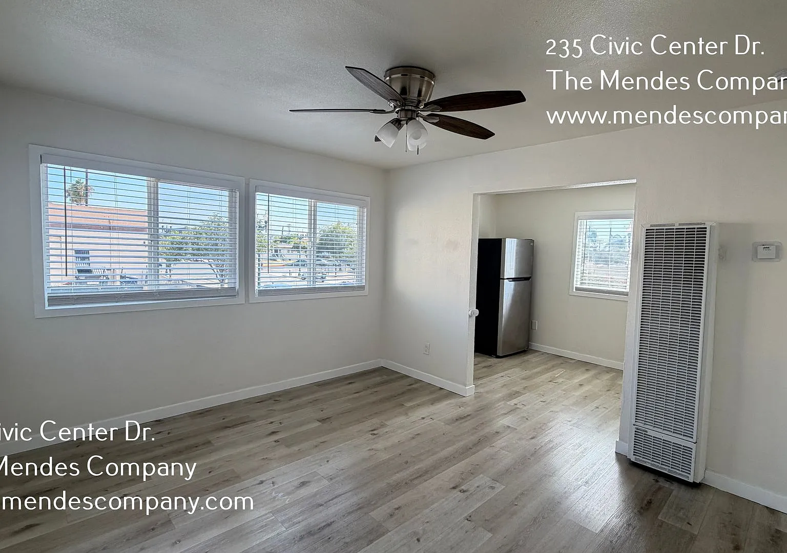 Available Now!! Beautiful and Bright Upstairs 1 BD / BA Apartment Home!! — Photo 2
