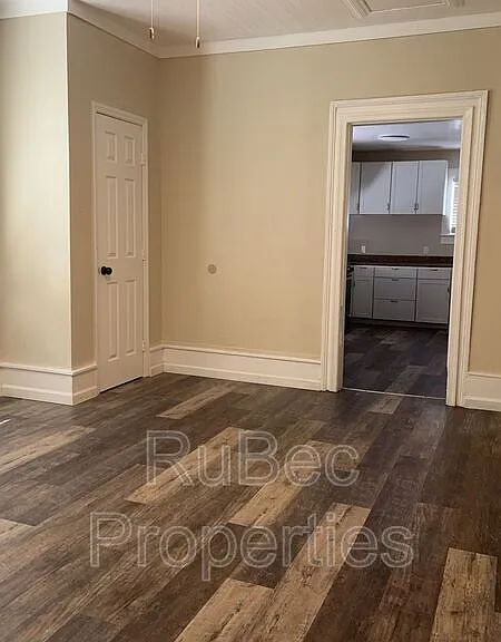 201 E 3rd Ave #3 — Photo 7