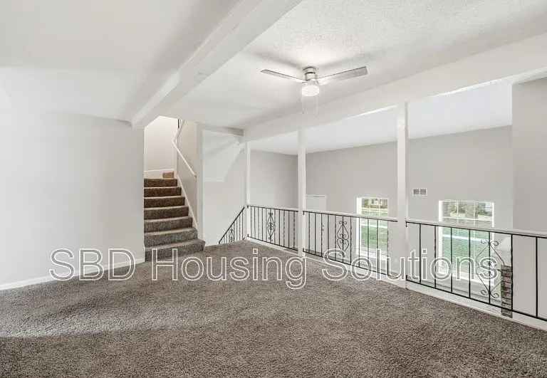 6601 E 128th St — Photo 3