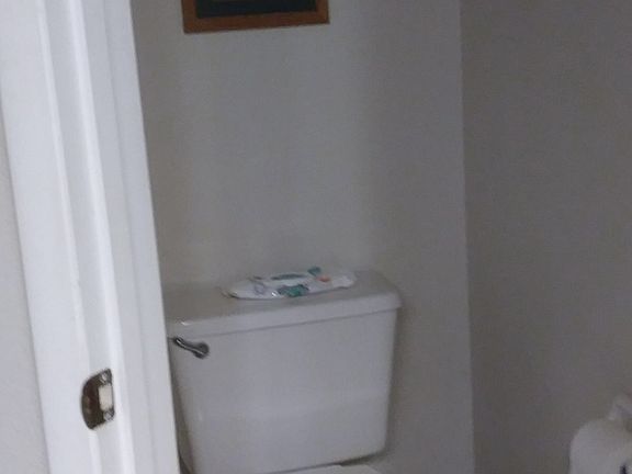 3rd image of 12633 Darby Ave