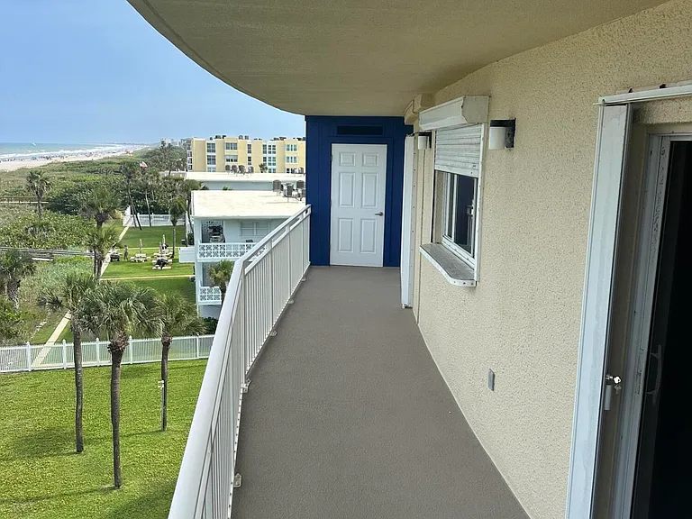 4850 Ocean Beach Blvd #505 — Photo 3