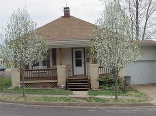 1018 N Oak St, Union, MO 63084