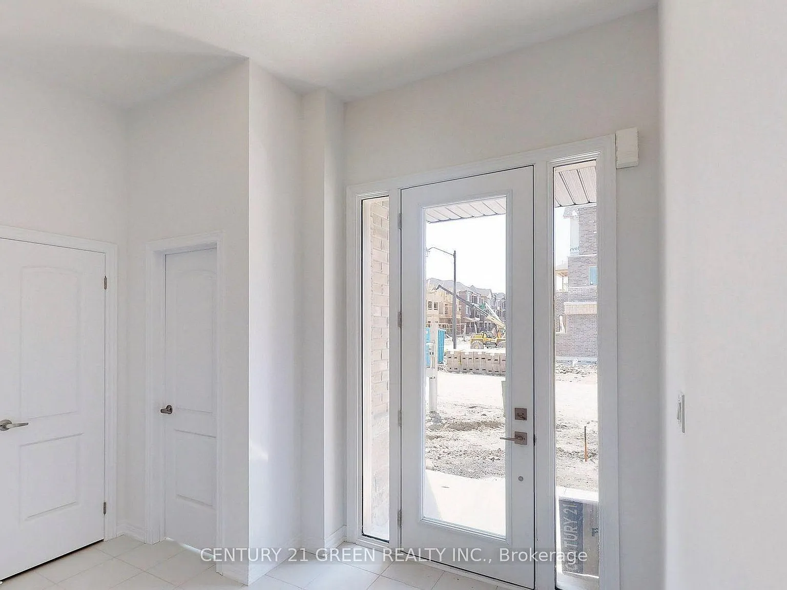4 bed, $3,500 — Photo 2