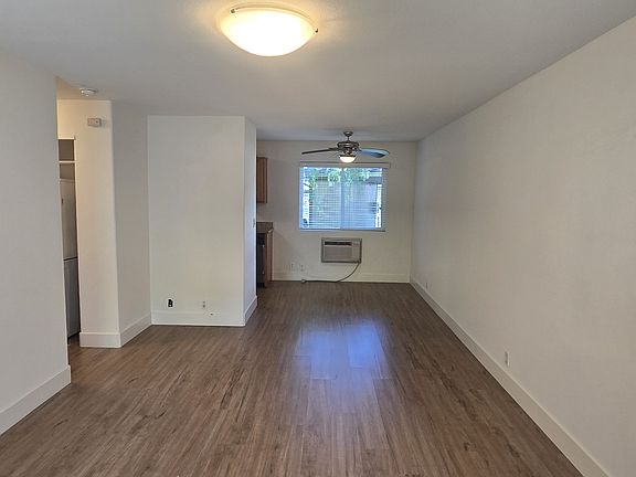 4th image of 4970 Cherry Ave Unit 106