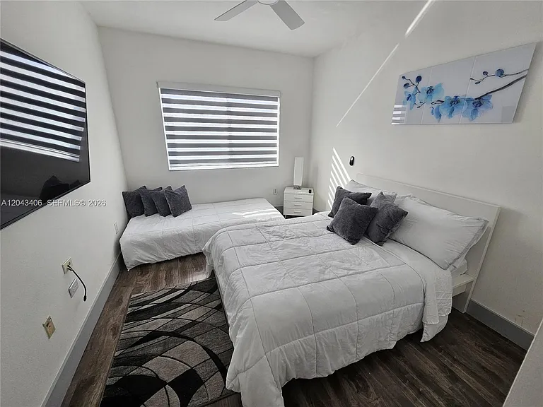 15561 SW 31st Ln — Photo 37