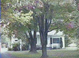 762 E Sternberg Rd, Muskegon, MI 49441