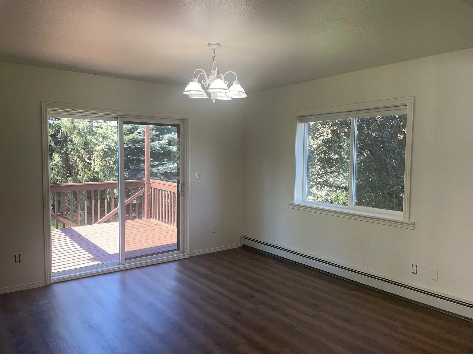 3 bed, 2.5 bath, 2200 sqft, $4,800 — Photo 3