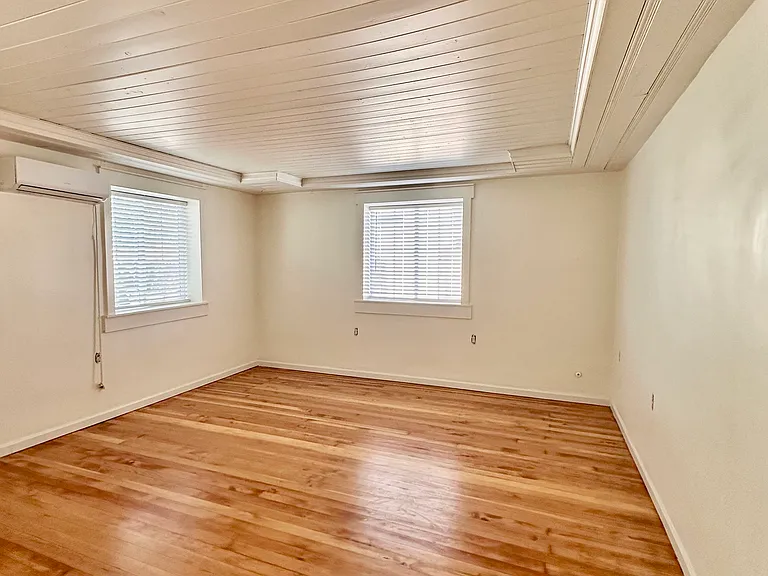 129 W Fleming Ave #A — Photo 17