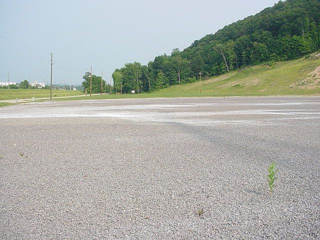 1st image of 924 County Road 400