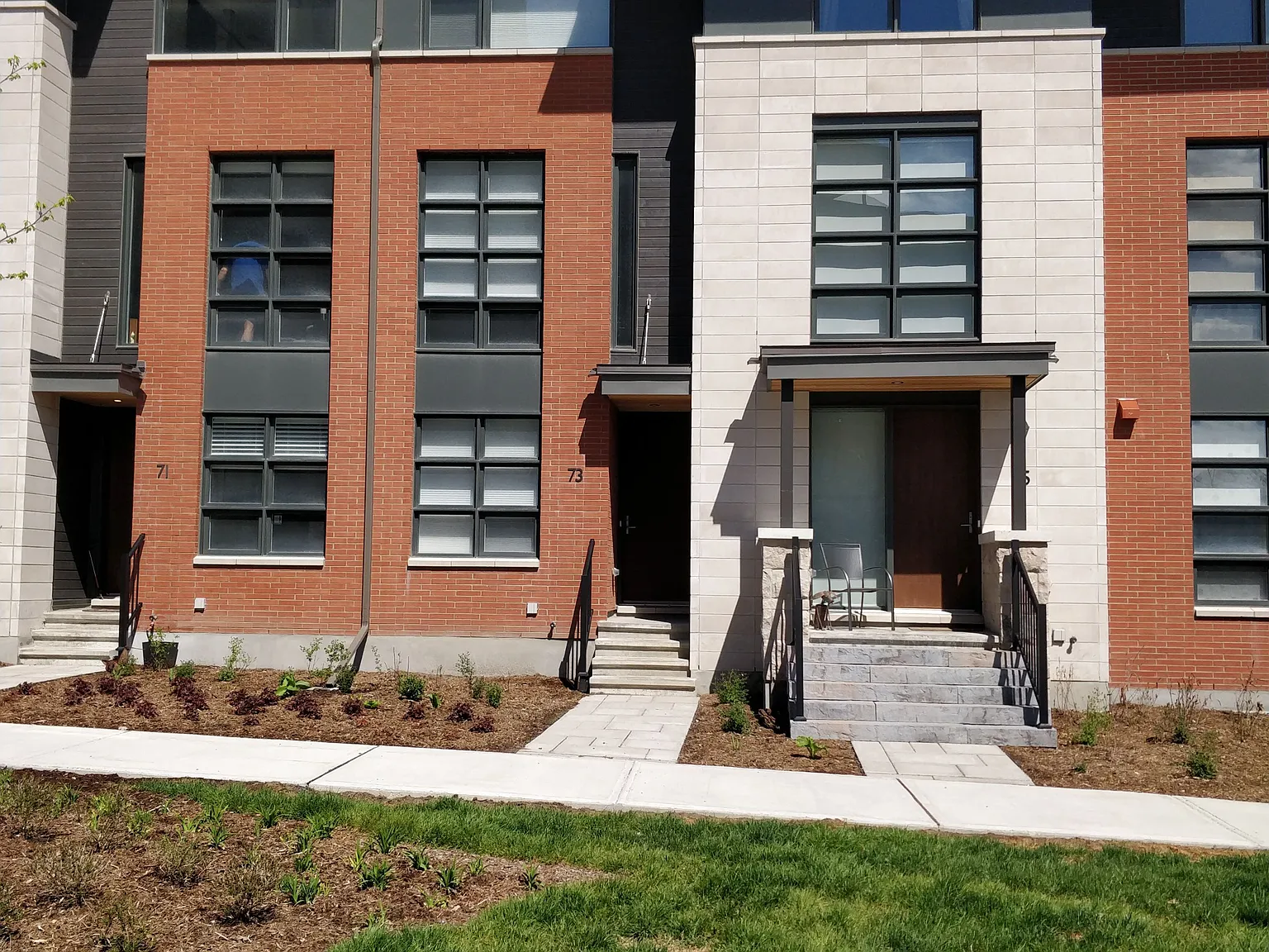 2 bed, $3,500 — Photo 1
