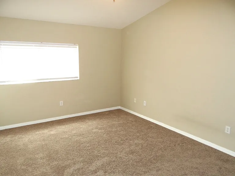 12909 Kings Crossing Dr — Photo 10