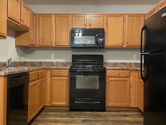 5th image of 343 Upper Stone Ave APT A