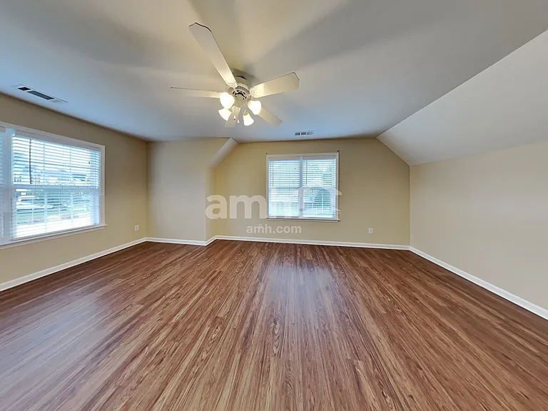 231 Mott Rd — Photo 12