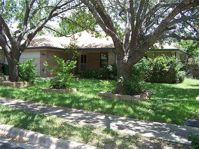 1st image of 1713 Wild Horse Ln