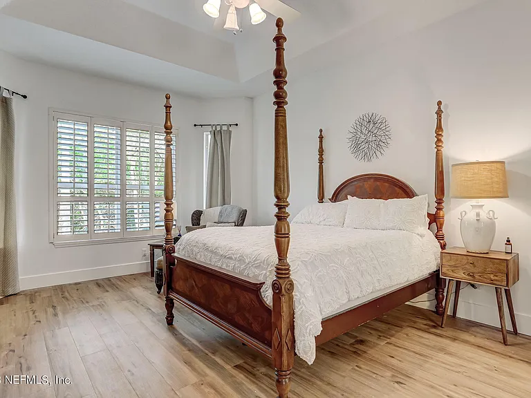 140 Oceans Edge Dr — Photo 36