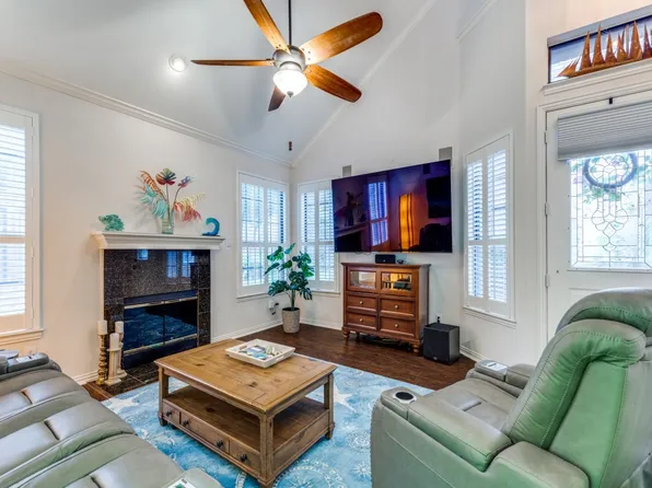 17007 Vinland Dr, Addison, TX 75001