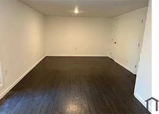 7820 Corina Dr — Photo 5