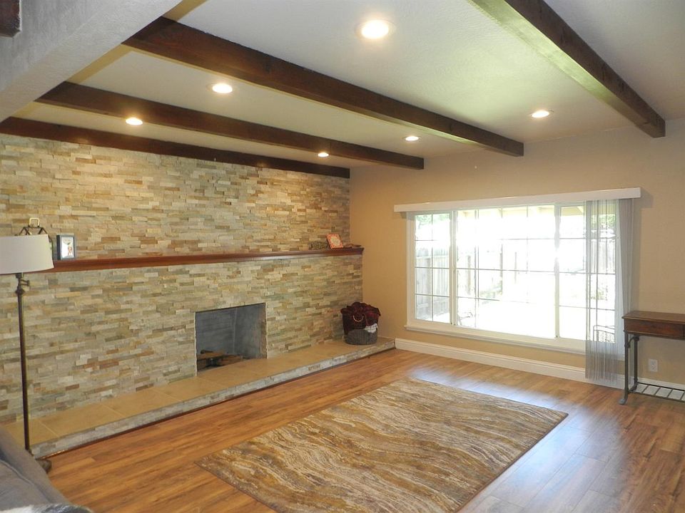 2nd image of 8414 Fair Way