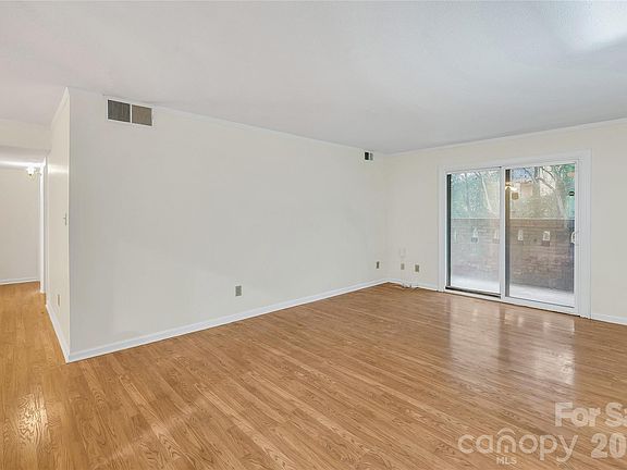 4th image of 4754 Hedgemore Dr