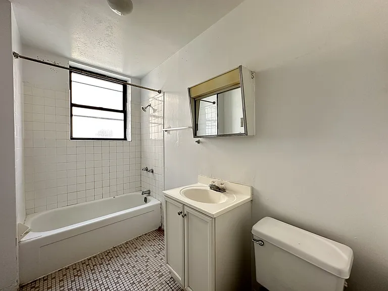 3147 W Medill Ave #4 — Photo 19