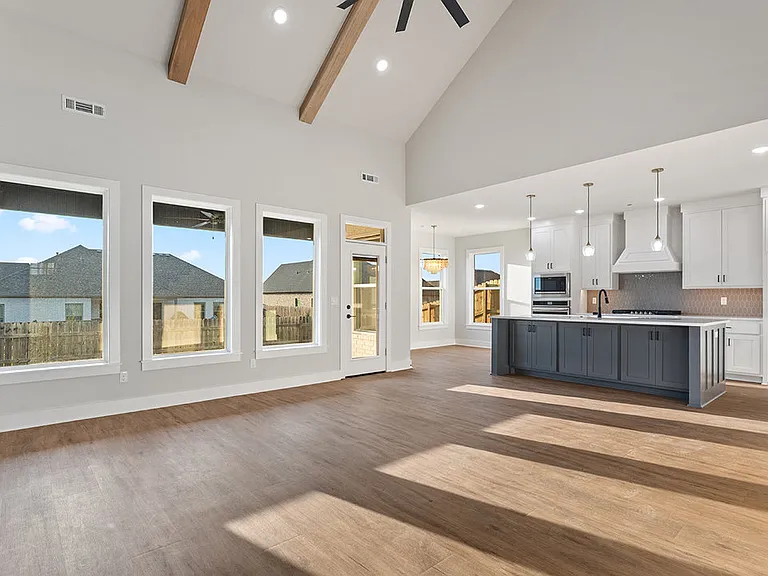 1831 Utopia St — Photo 3