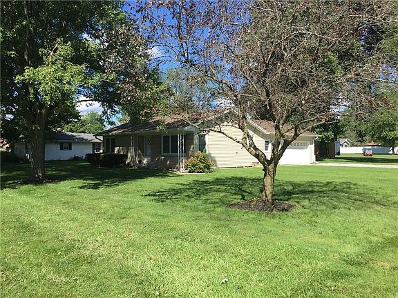 3rd image of 10020 N Balfer Dr E
