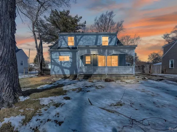 33544 Brown St, Garden City, MI 48135