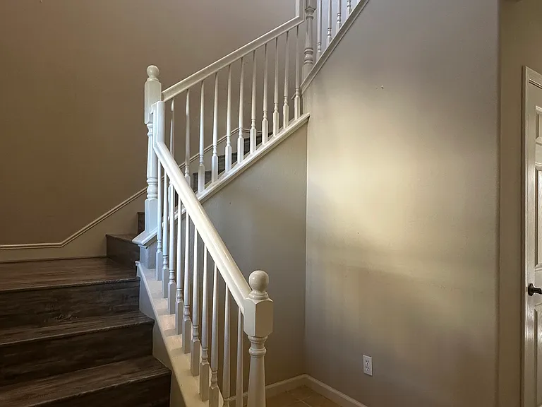 611 Falling Star Dr — Photo 13