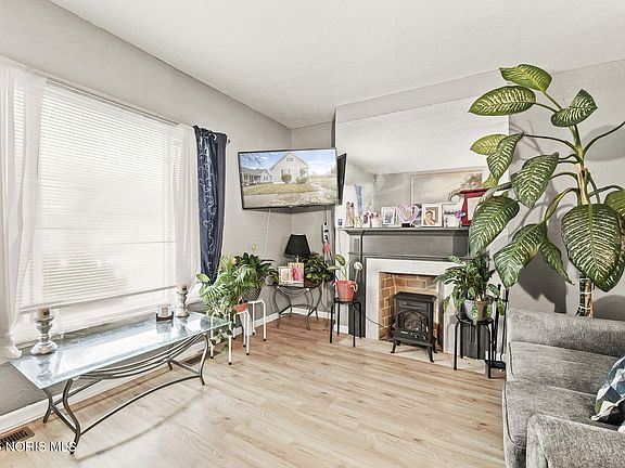 2nd image of 1652 Nebraska Ave