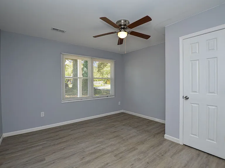5385 Macy Grove Rd — Photo 15