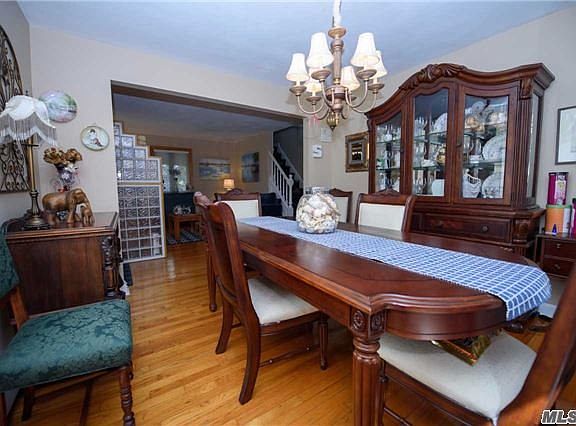 4th image of 1611 Park Ave