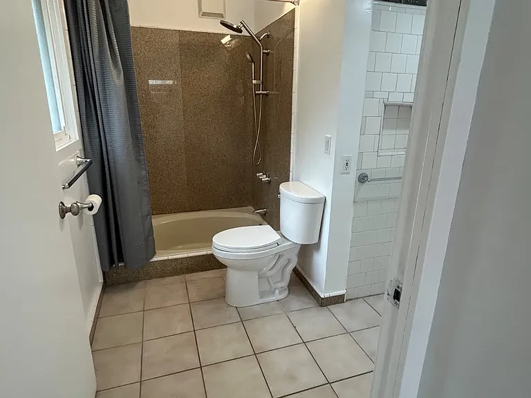 4950 Dunes Cir — Photo 15