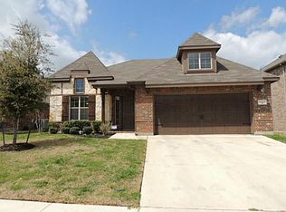 2549 Flowing Springs Dr, Fort Worth, TX 76177