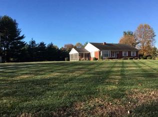 2711 Marian Dr, Vincennes, IN 47591