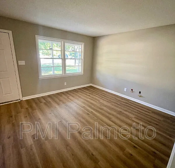 3732 Hickory St — Photo 4