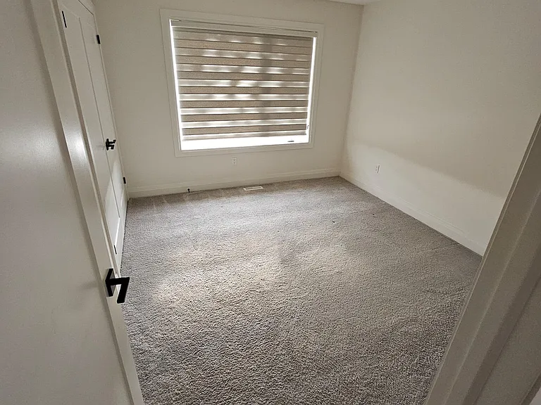 49 Lucas Rd #UPPER ONLY — Photo 29