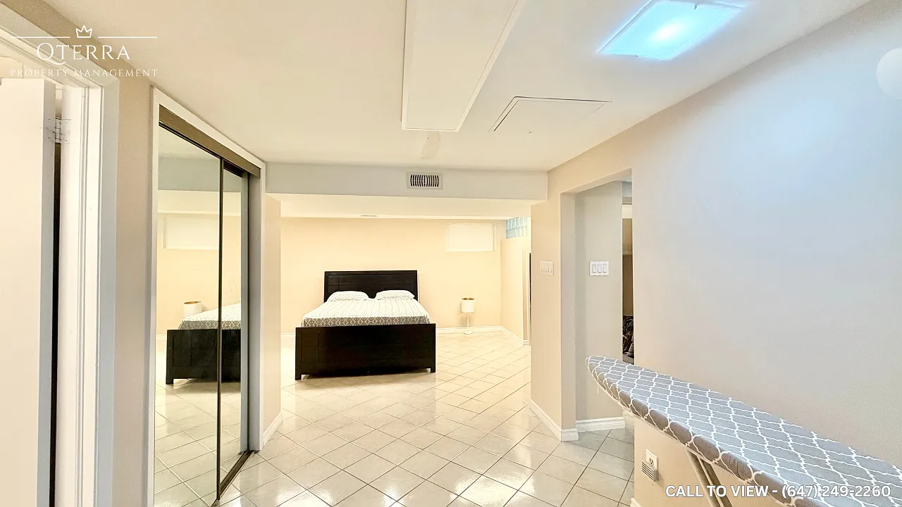 Studio, 700 sqft, $1,399 — Photo 4