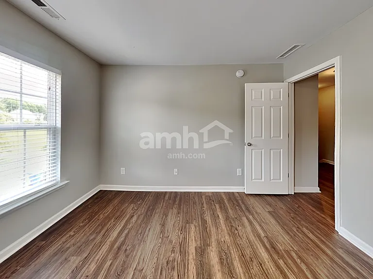 1525 Essexwood Dr — Photo 17